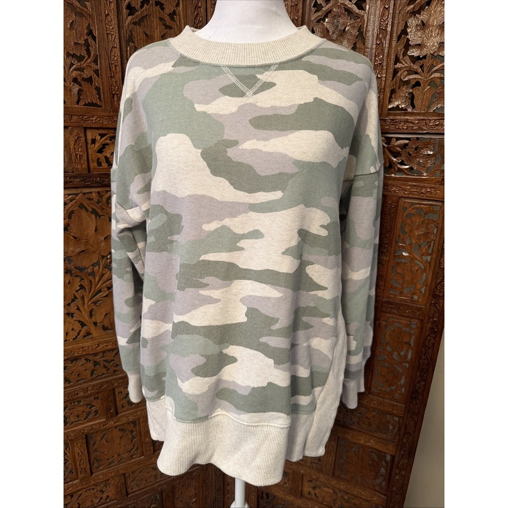 Aerie Muted Green Camo Sweatshirt Top Womens Small Oversized Cozy Athleisure